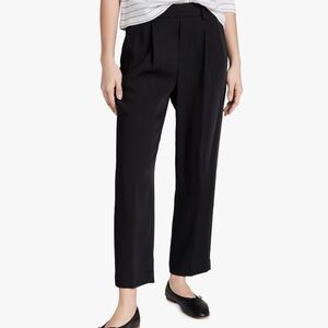 Vince tapered pull on pant size M.NWT